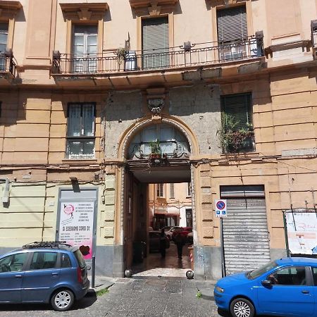 La Finestra Di Fronte Apartment Naples Exterior photo